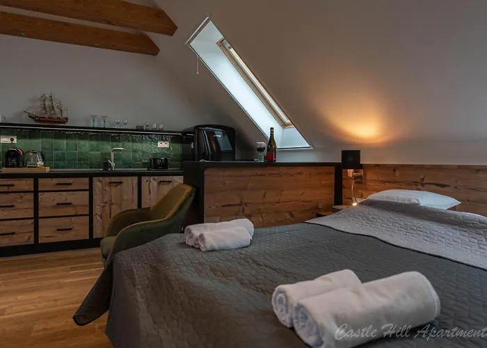Castle Hill Premium Apartamento *